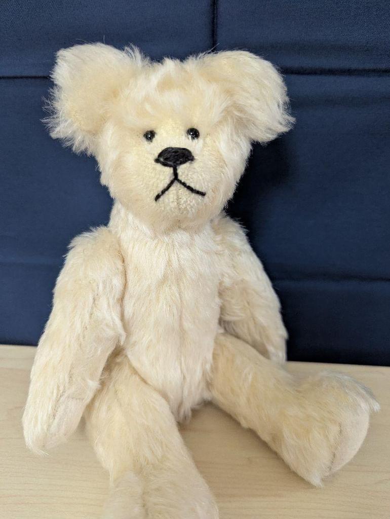 [USED] Handmade cream-colored teddy bear, 25cm