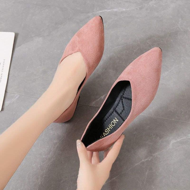 Zhiyi Women's Black Pointed-Toe Non-Slip Work Shoes with Soft Sole and Inner Heel Lift