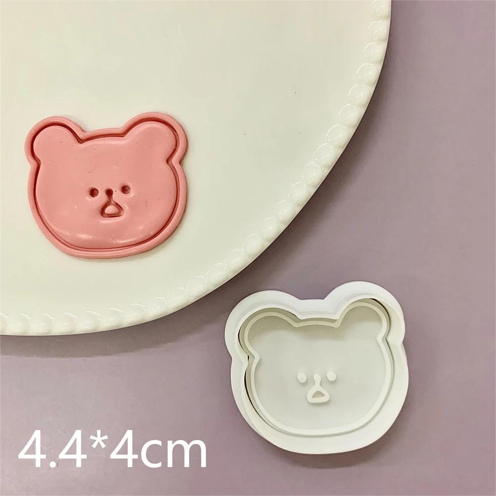 Cute Animal Cookie Embossing Stamp Fish Bear Rabbit Cake Mold Love Heart Shaped Cartoon Biscuit Mold Baking Biscuit Cutters