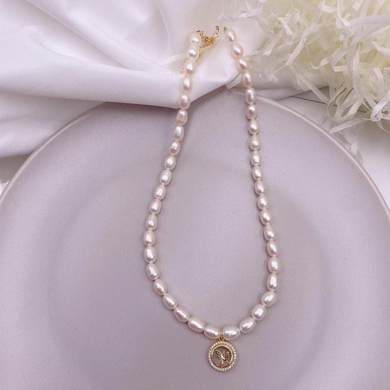 Natural freshwater pearl necklace, star heart pendant, pearl necklace, niche design, high-end sweater chain.