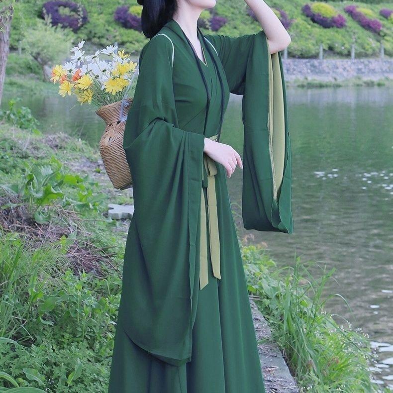 Elegantní pohádkový oblek Hanfu ve stylu čínské dynastie Wei a Jin