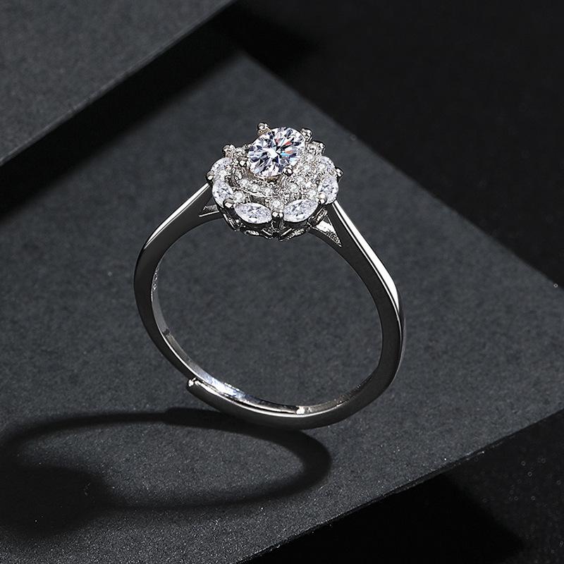 European and American Women's Diamond Marquise Ring: Elegant, High-Quality, and Versatile Design.
