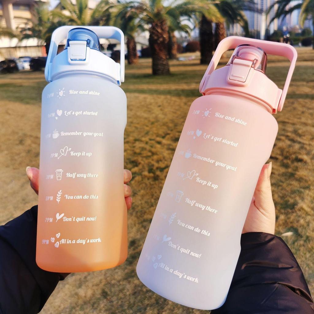 2000ml Portable Gradient Frosted Sports Water Bottle with Bouncing Straw