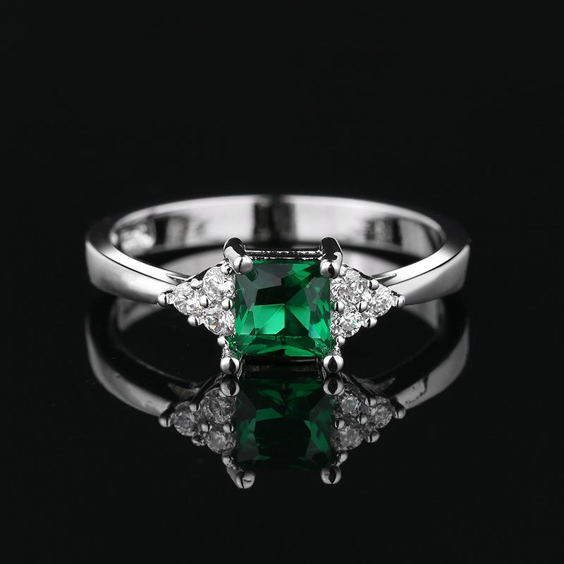 2026 Fashion Square Emerald Ring, Ladies, Niche Light Luxury Princess Square Ring Tide Jewelry