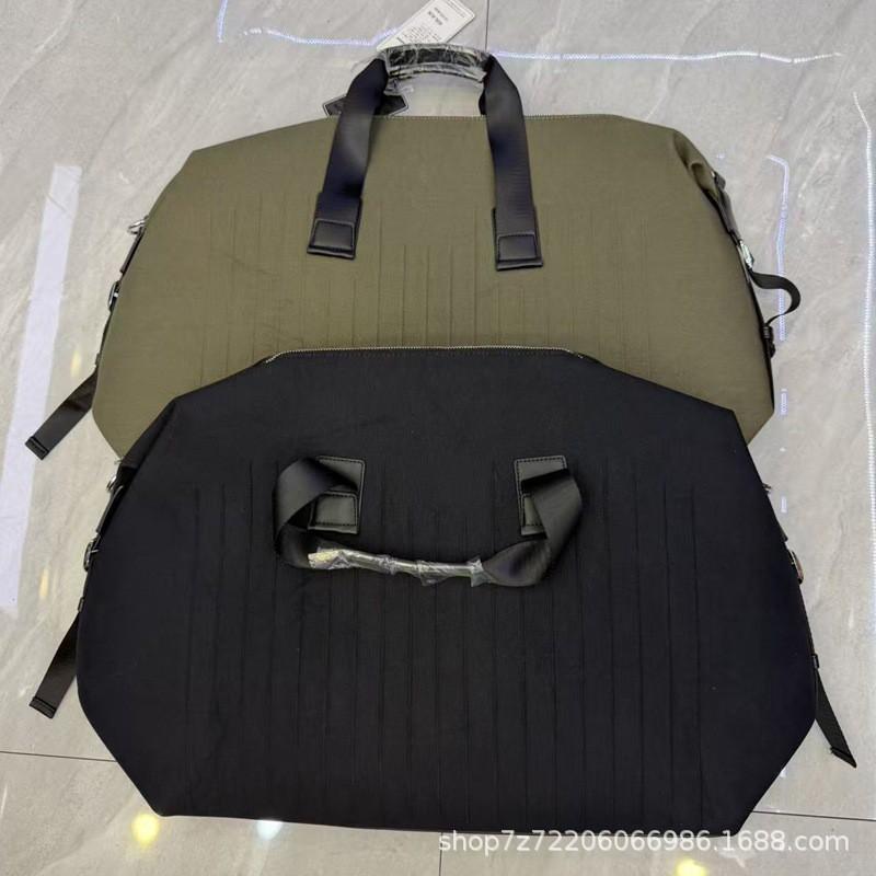 Womens Large Capacity Tote Bag Casual Versatile Travel Gym Duffle