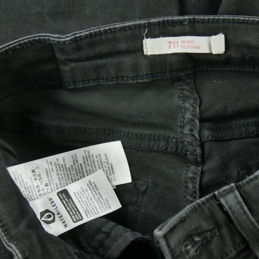 Seconde vie - Jean Femme Levis 711 Skinny Noir - Très bon état
