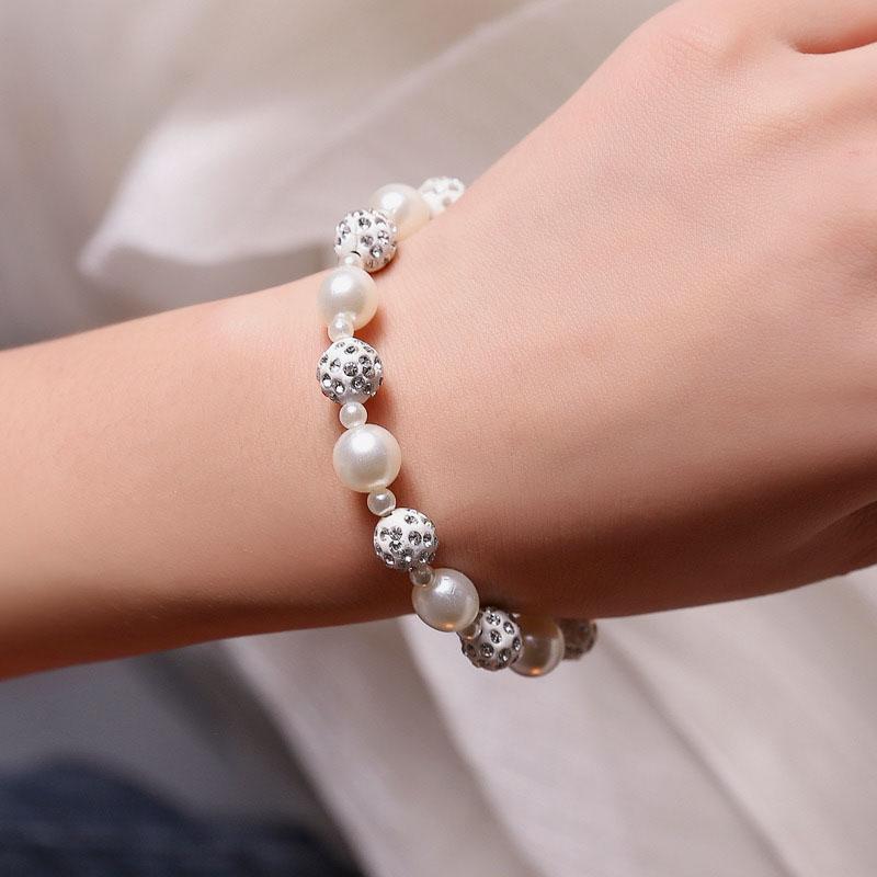 Pulseira de Charme com Mão de Pérola Branca Totalmente Bordada com Cristais para Meninas Nova Estilo Coreano Pulseiras com Contas de Pérola Barroca para Mulheres