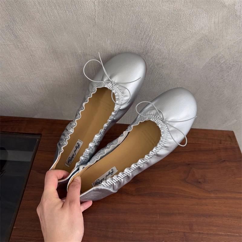 Fashion SUOJIALUN Autumn New Brand Women Flat Shoes Fashion Round Toe Pleated Shallow Slip On Boat Shoes Soft Flat Heel Single Shoes