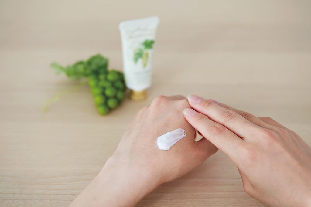 Chardonnay White Grape Scented Hand Care Set In Wrapping Bag 1 Each of Hand Cream and Hand (gift Wrapped, Soap)