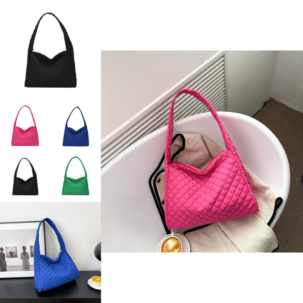 Trendige Nylon-Tragetasche für Damen Herbst Winter 2023 Große Kapazität Gesteppte Umhängetasche