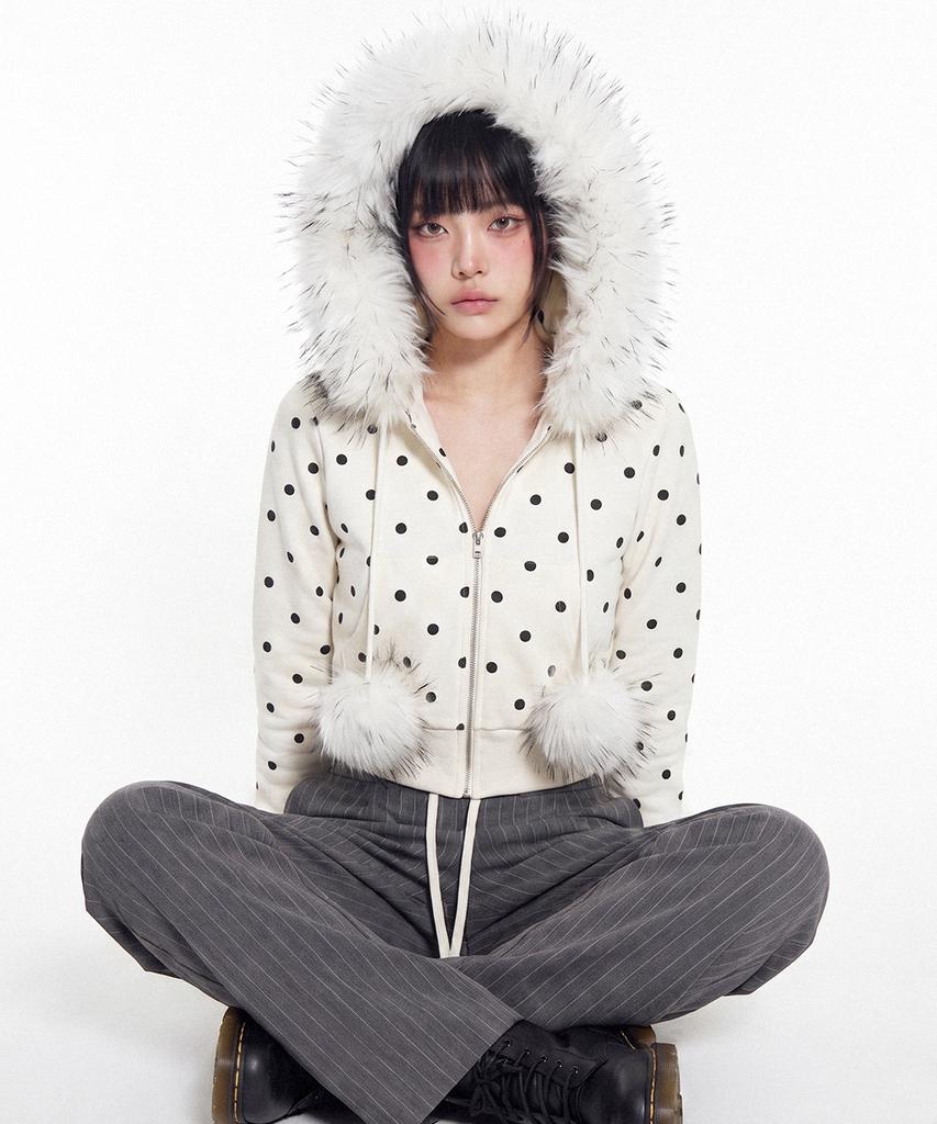 The Green Lab Fur Hood Dot Zip-Up [White]