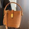 Fashion Small Bag Women's Winter Tide Fashion Hand Carrying Bucket Bag Popular Retro Commuter Messenger Bag