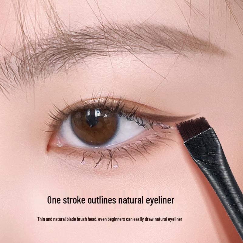 Gemon Blade Multi-Purpose Makeup Brush: Eyeliner, Eyeshadow, Concealer, Angled Brow & Detail Brush
