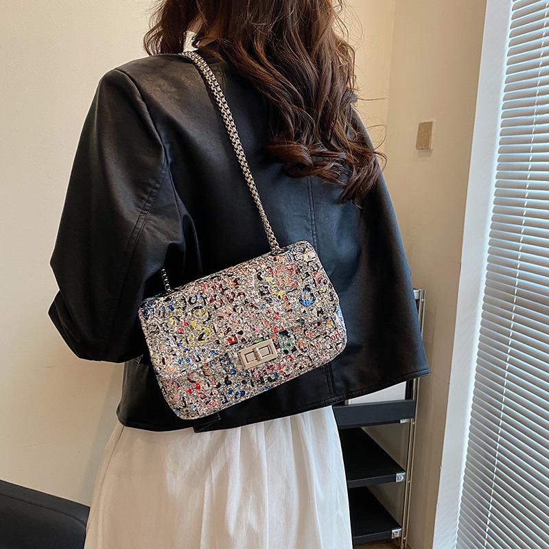 This Year's Popular Bag New 2025 European and American Fashion Wave Graffiti Shoulder Bag Women's Retro Chain Small Square Bag Pu
