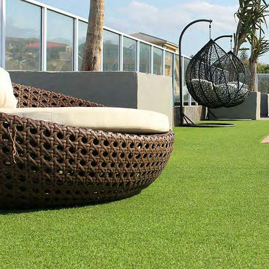 Live Broadcast Luxurious Outdoor Café with Green Artificial Turf
