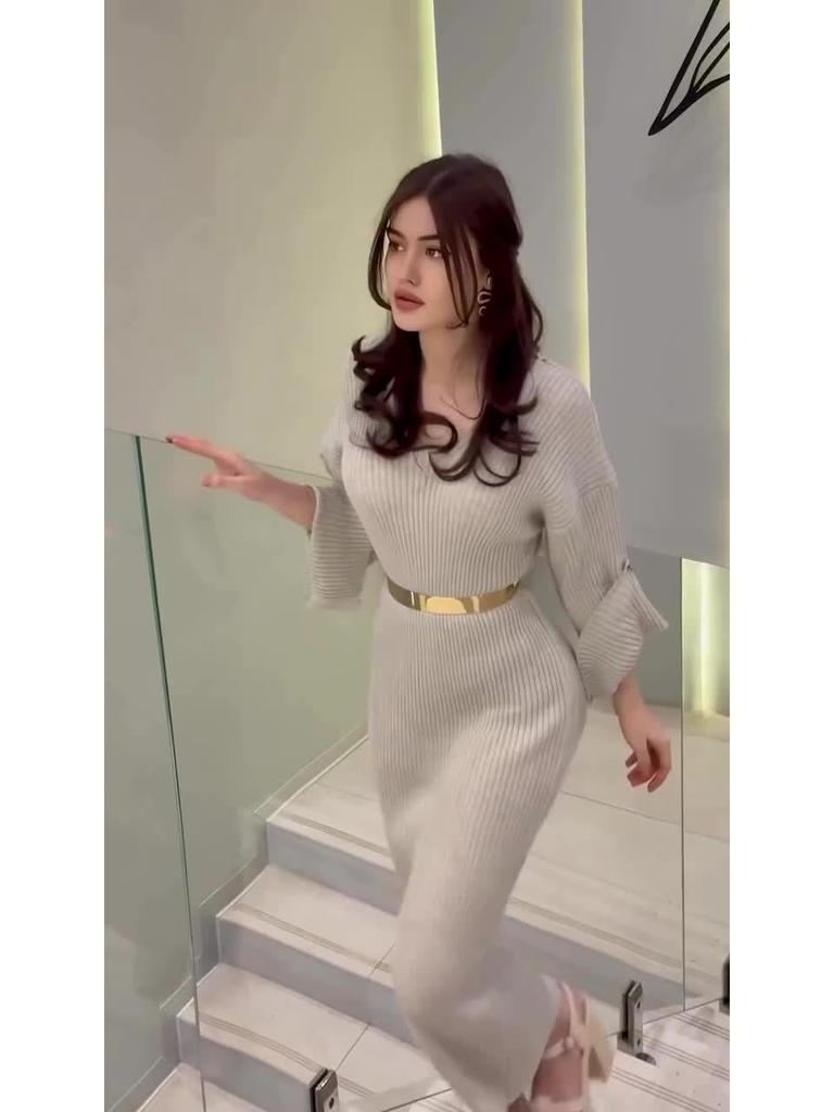 2024 Herbst/Winter Schlankes V-Ausschnitt Strickkleid - Neuer Modischer Intellektueller Stil