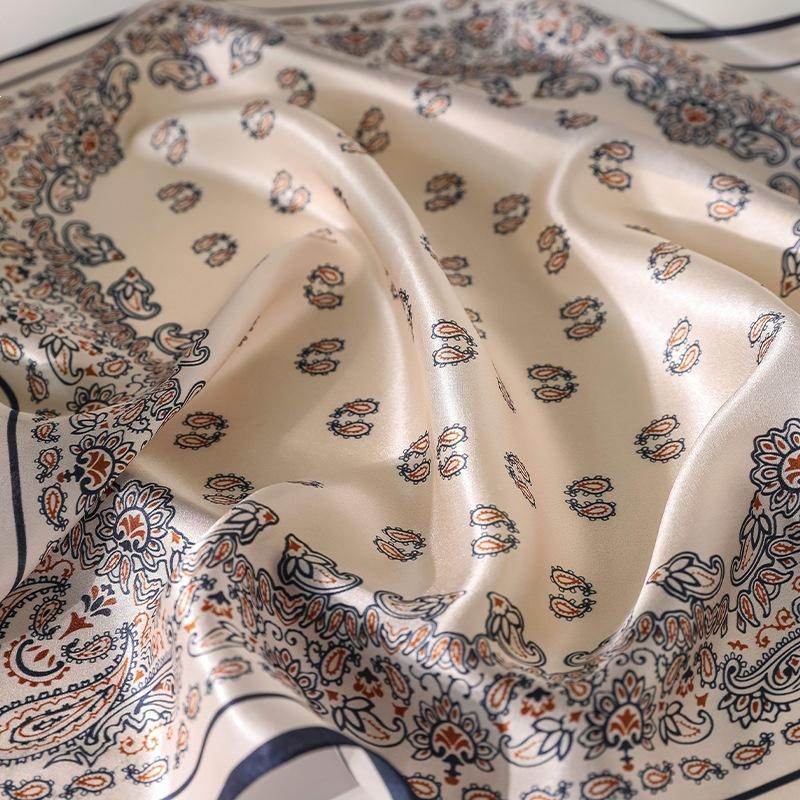 111 mulberry silk square scarf women's spring and summer retro cashew nut flower printing versatile light luxury neck small silk scarf scarf