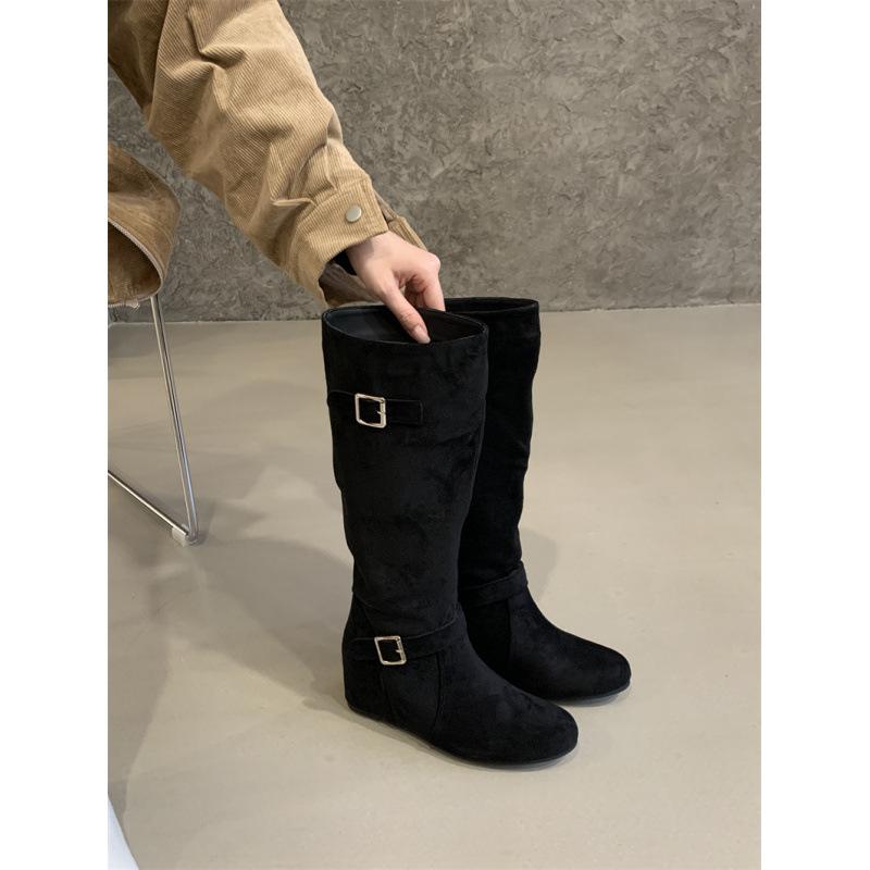 New Dongdaemun, height increased by 5cm~ Korean fashionable buckle design stacked medium boots women