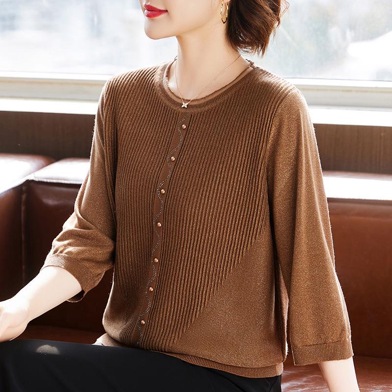 Stylish Thin Base Layer Knit T-Shirt for Middle-Aged Women, Small Size, Mid-Sleeve, Perfect for Spring and Autumn