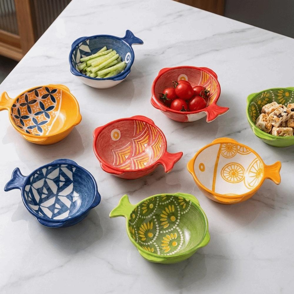 4PCS Underglaze Color Ceramic Dipping Dish Ceramic Mini Fruits Bowl Fish Shaped Dish Home