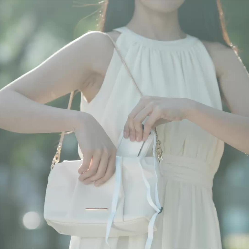 2025 Latest Handheld, Neck Hanging, Desktop Three in One Cooling Device, Large Capacity Battery USB Charging Mini Bladeless Fan