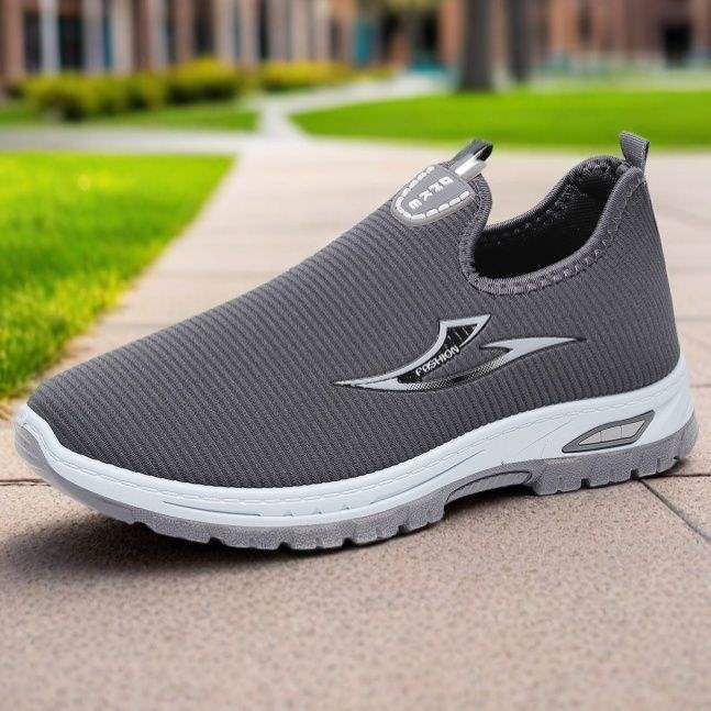 

Winter new old north cloth shoes men s cotton shoes piled thickened non-slip warm middle-aged and elderly dad sports two cotton shoes 47