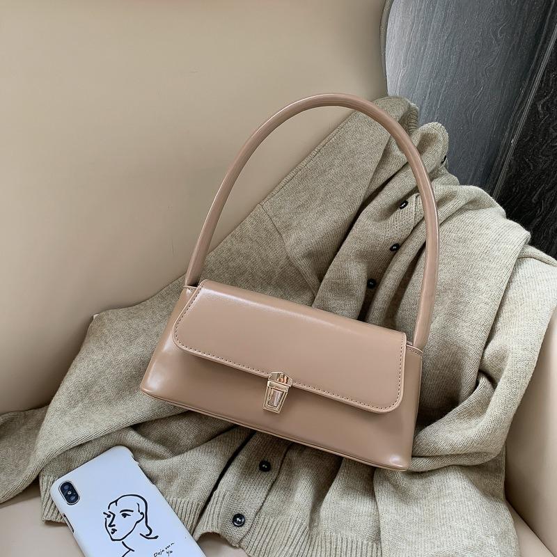 Popular women's bags autumn and winter baguette bags fashionable retro underarm bags versatile atmosphere portable temperament shoulder bags