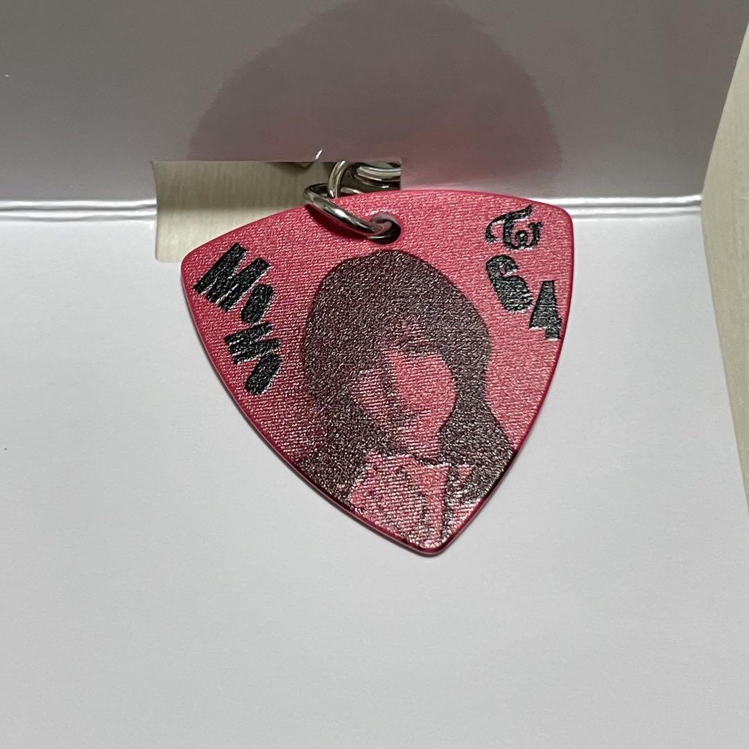 

[USED] TWICE ENEMY Random Pick Keychain Momo