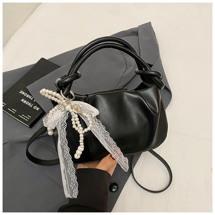 High-end Niche Bag Women's 2025 New Summer Versatile Messenger Bag Fashionable Portable Pleated Bucket Bag