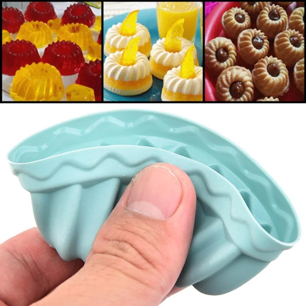 20PCS Silicone Muffin Moulds Non Stick Round Fluted Cake Mold Reusable Baking Moulds Cupcake Cases for Doughnuts Easy To Clean