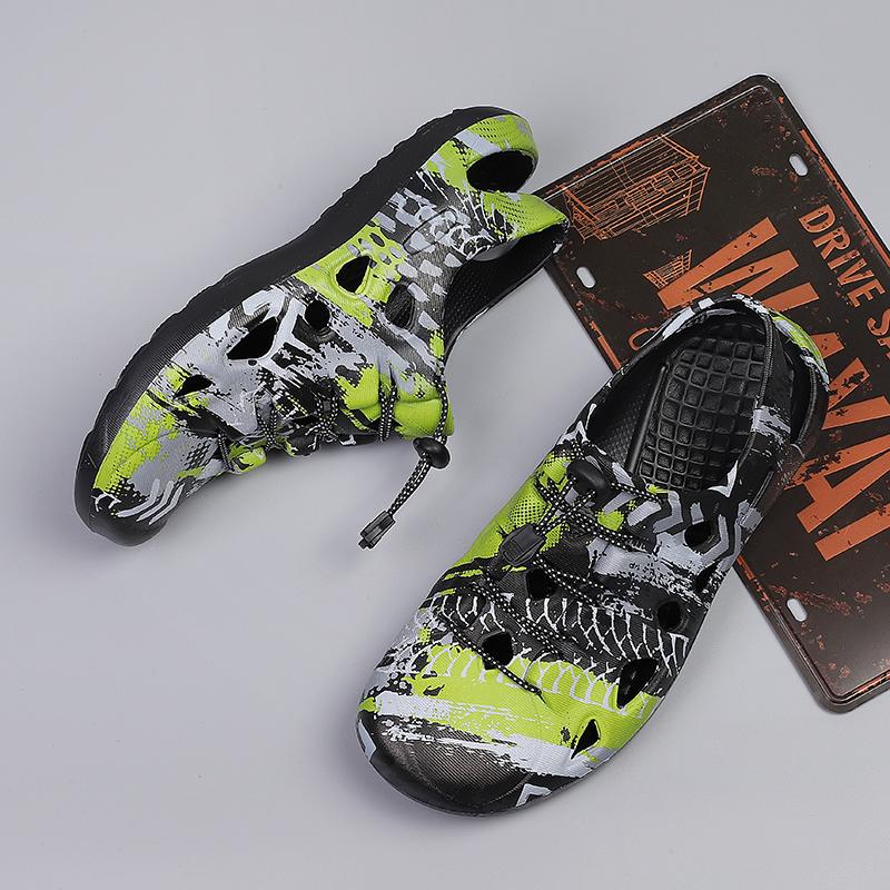 Fashion Summer Beach Slippers Men 2025 Mules Men Summer Clogs for men Outdoor Slide Sandals Man Garden Shoes Male Summer Clogs