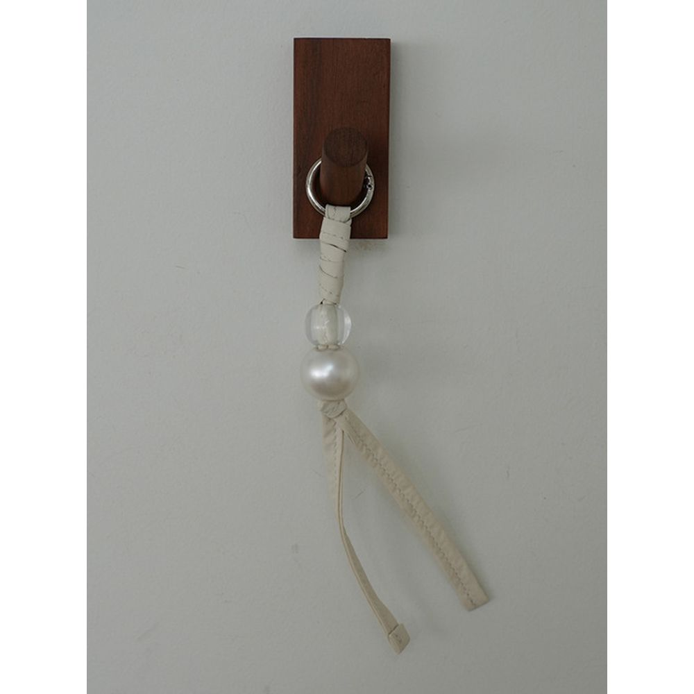 DAWN FACTORY KNOT KEYRING IVORY