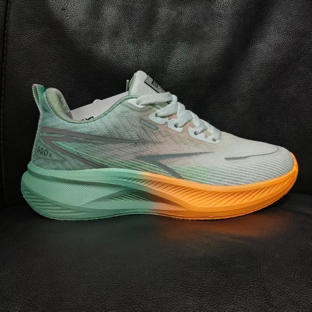 Couple model Men's and women's same lightweight mesh breathable running sports and leisure shoes Men's student shoes Women's shoes