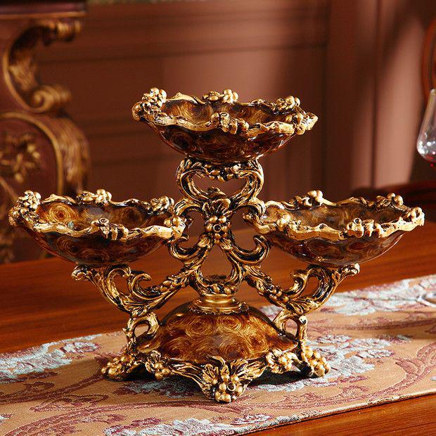 European and American Decorative Set: Fruit Bowl, Tissue Box, Ashtray, and Figurines for Living Room Coffee Table.