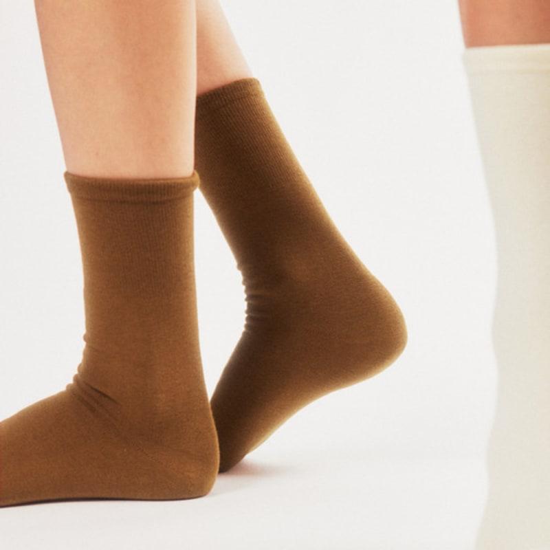 BOCION Mocha Monochromatic Color Long Socks