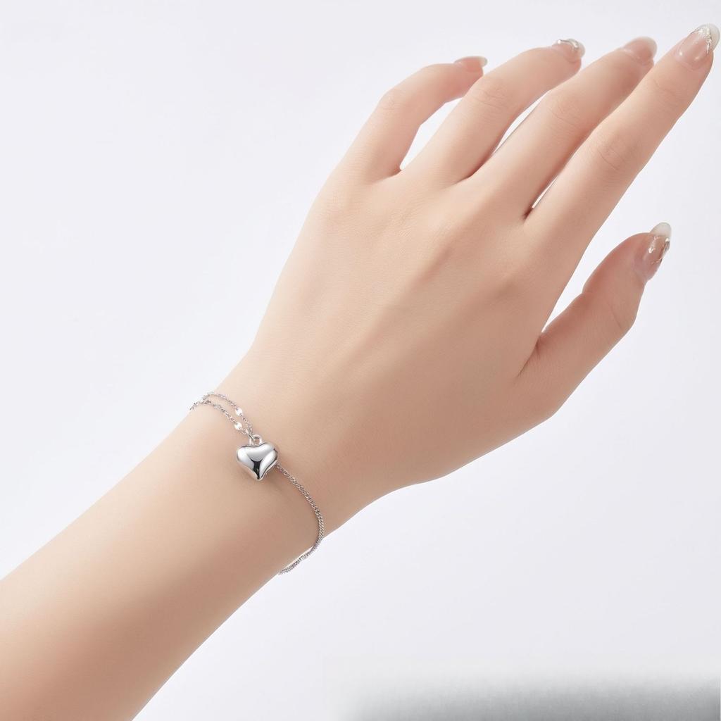 European and American new heart-shaped pendant bracelet women's exquisite lip chain stacked bracelet beaded fashion commuter jewelry