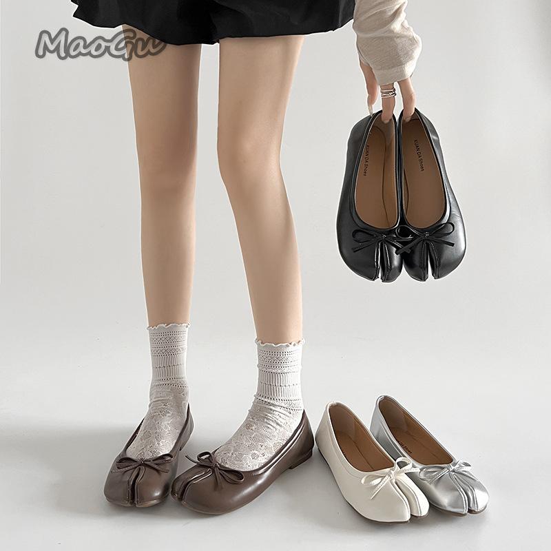 Women's Split Toe Mary Jane Flats Spring Autumn Footwear French Retro Style Black Beige Round Toe Comfortable Slip on Shoes 35
