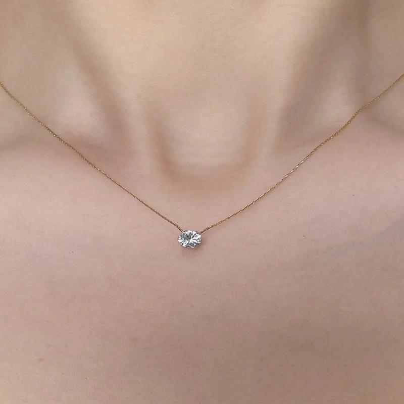 1pc European and American Style Unique Design Gold 6 Claw Rhinestone Pendant Necklace for Women, Stainless Steel Lock Clavicle Chain