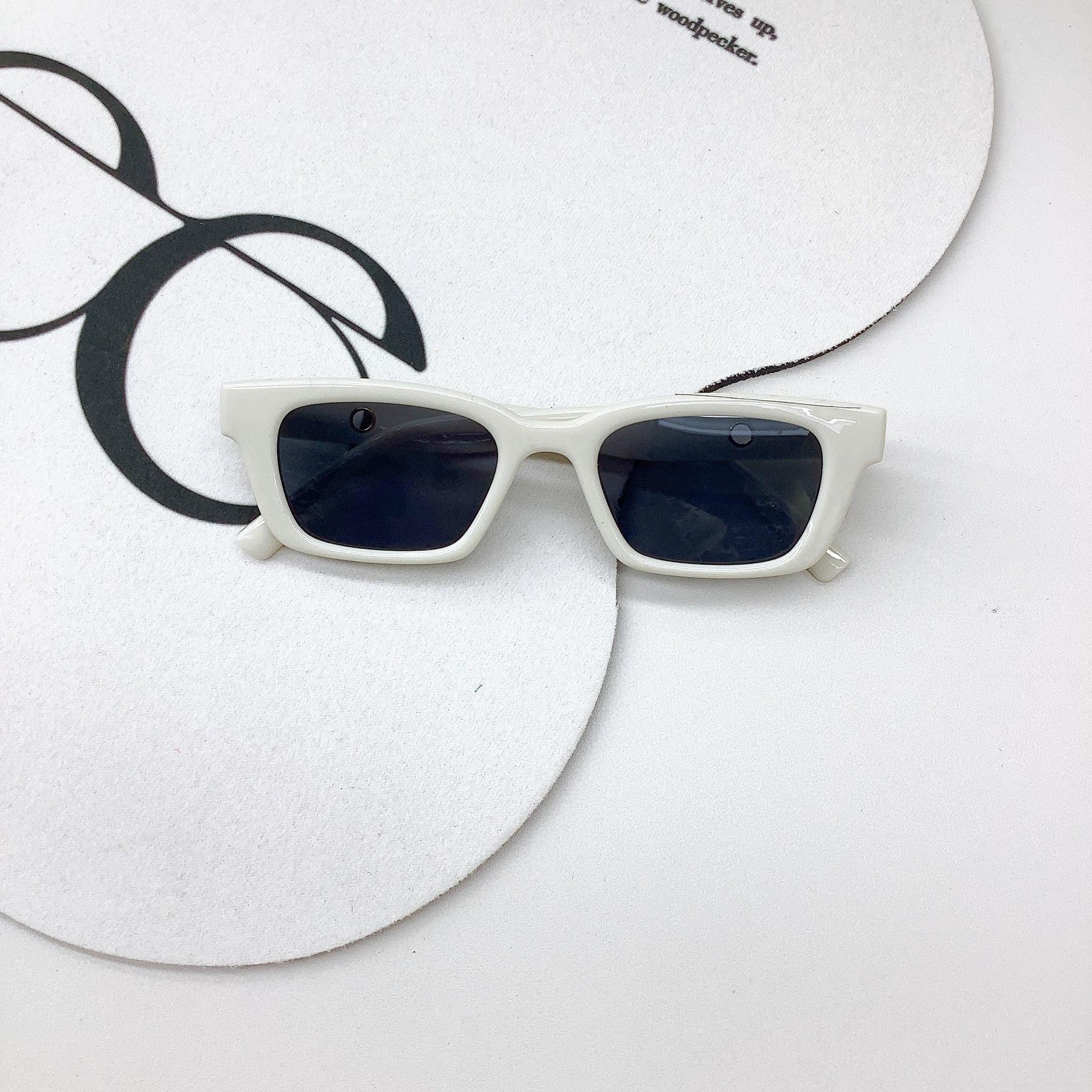 

Детские солнцезащитные очки Fashion Box Солнцезащитные очки для мальчиков и девочек Летние солнцезащитные очки с защитой от ультрафиолета Детские очки Tide молочный белый