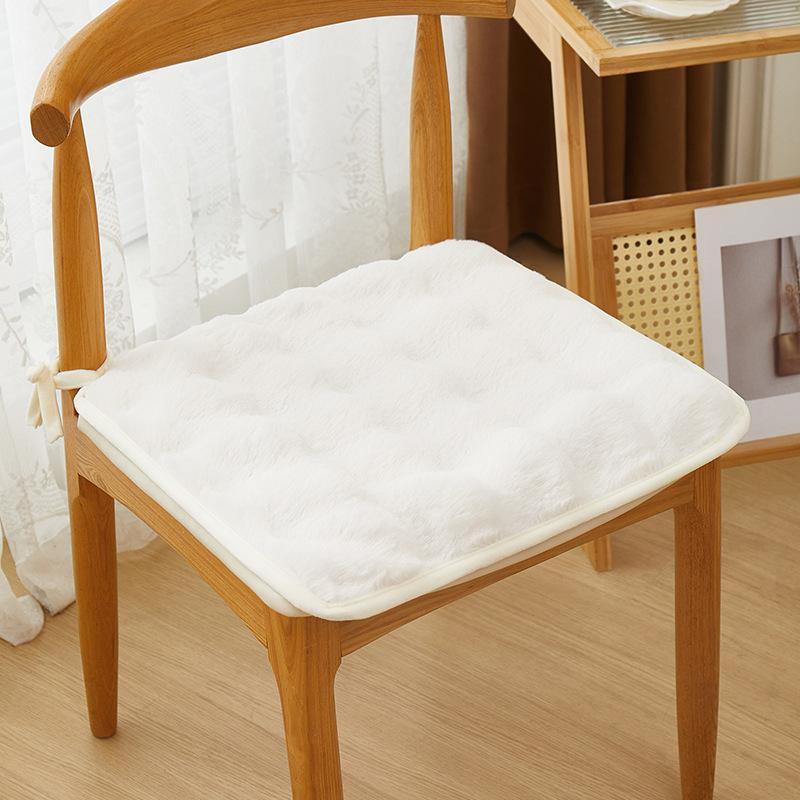 Premium Winter Plush Seat Cushion Thick Warm Non-Slip Chair Pad for Office Home Comfort Soft Cover