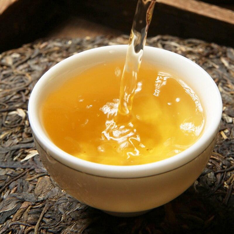 

2019 Bingdao Sheng Puer Чай Древнее дерево Ручной работы Сырой чай Пуэр 357г