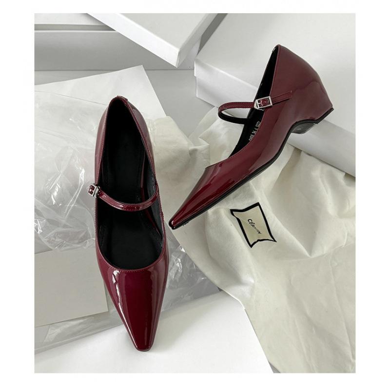Version peau de mouton~ Tempérament boucle un mot talon épais Mary Jane chaussures chaussures pour femmes chaussures pointues simples bouche légère talons hauts de ville