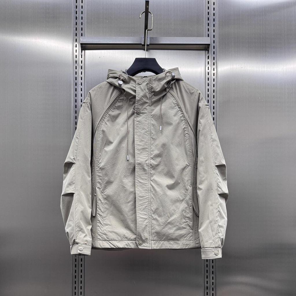 Men's High-End Loose Hooded Windbreaker: Versatile Casual Street-Style Jacket for Spring & Autumn
