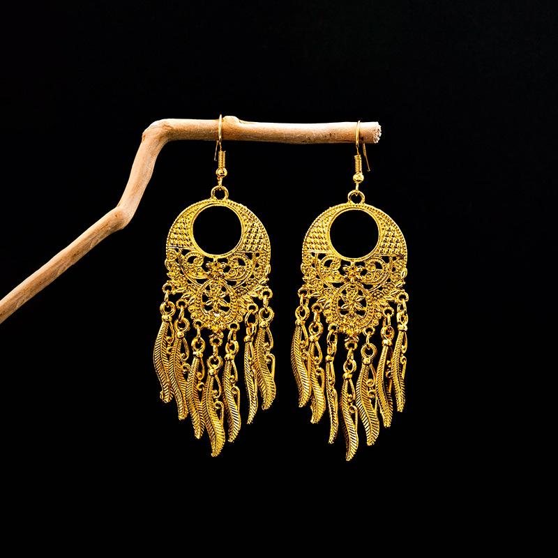 Pfau Quaste Glockenohrringe mit böhmischem Blattanhänger