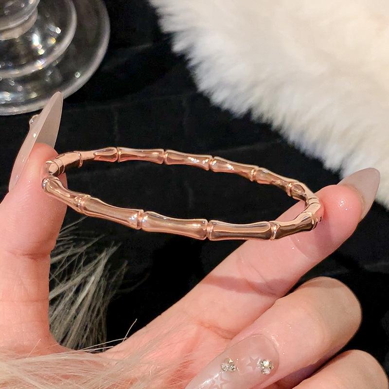 Starry Sky Silver Titanium Steel Bracelet for Women - High-End, Versatile, Full Diamond, Non-Fading Fashion Accessory