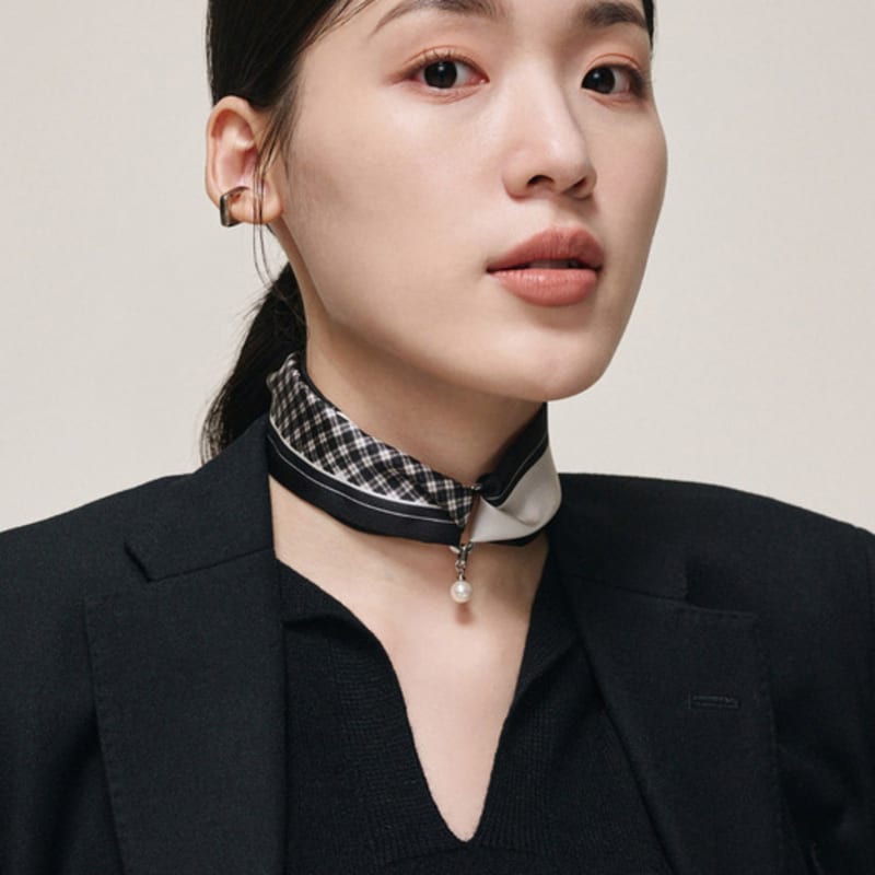 Saint Luxure Rev Black