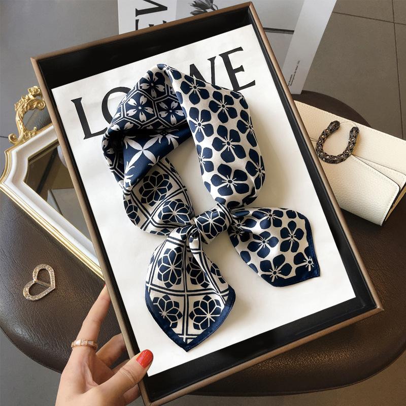 Luxury Brand Real Silk Square Scarf Women Cat Neck Hair Tie Band Beach Hijab Kerchief Head Headbands Bandana Female Foulard 68cm