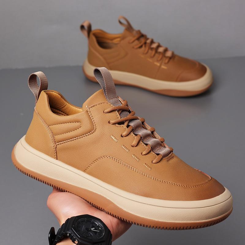 Leather Shoes for Men 2025 New British Style Wide Toe Soft Sole Casual Business Suit Shoes