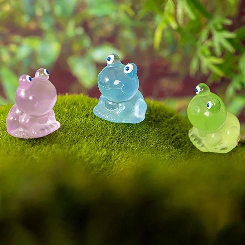 6pcs Mini Frogs Glow At Dark Fairy Garden Miniatures Decoration Luminous Frog Vivarium Micro Landscape DIY Accessories