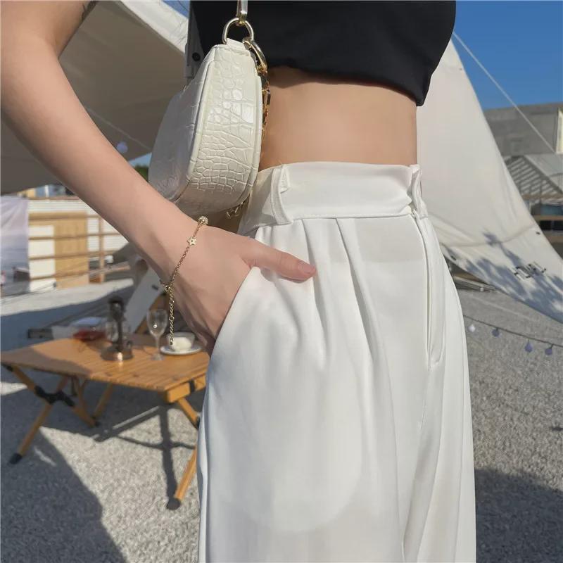 Damen High-Waist Weiße Sommerhose mit weitem Bein - Schlankmachend, Drapierend, Gerade und Locker.